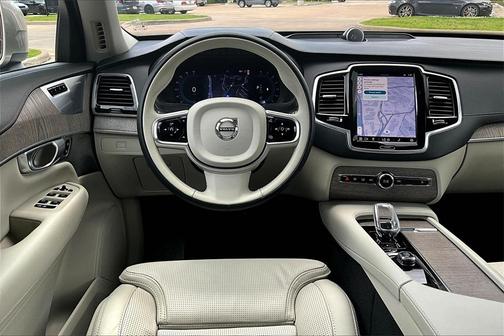 2023 Volvo XC90 B6 Ultimate 6-Seater