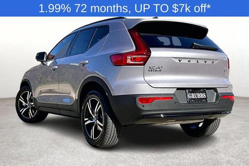 2026 Volvo XC40 B4 Core