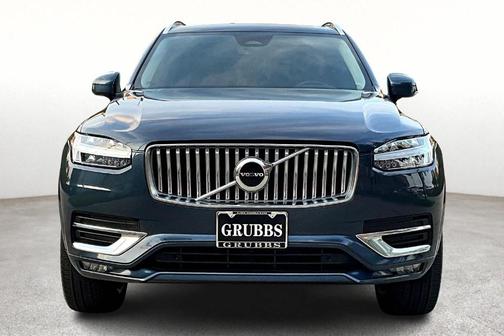 2025 Volvo XC90 B5 Core