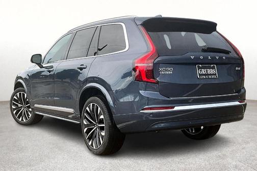 2026 Volvo XC90 PLUS