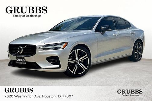 2022 Volvo S60 R-DESIGN