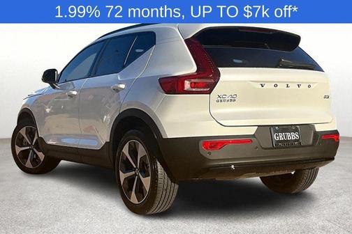 2026 Volvo XC40 B5 Plus