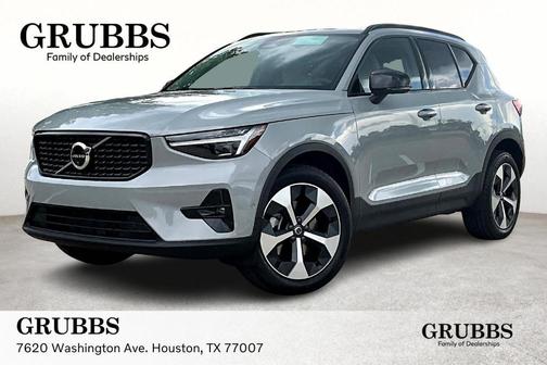 2026 Volvo XC40 B5 Plus
