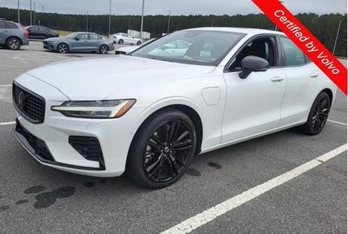 2024 Volvo S60 Recharge Plug-In Hybrid T8 Plus Black Edition