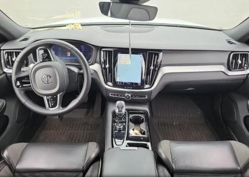 2024 Volvo S60 Recharge Plug-In Hybrid T8 Plus Black Edition