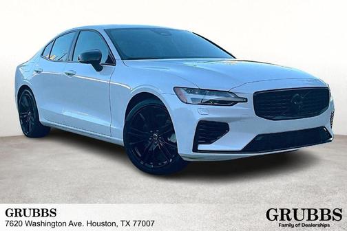 2024 Volvo S60 Recharge Plug-In Hybrid T8 Plus Black Edition