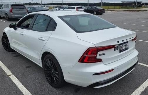 2024 Volvo S60 Recharge Plug-In Hybrid T8 Plus Black Edition