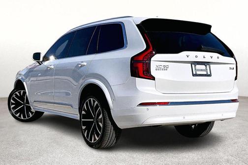 2026 Volvo XC90 B6 Ultra 7-Seater