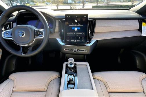 Crystal White Pearl 2026 Volvo XC90 B6 Ultra 7-Seater