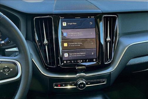 2025 Volvo XC60 B5 Core