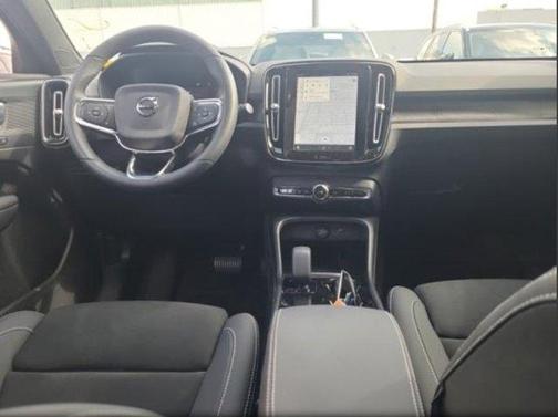 2023 Volvo C40 Recharge Pure Electric Twin Plus
