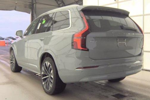 2025 Volvo XC90 B6 Plus 7-Seater