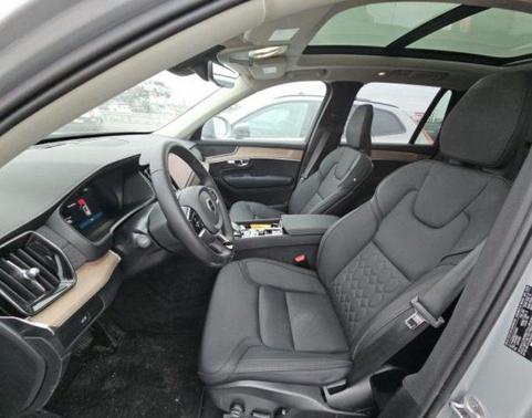 2025 Volvo XC90 B6 Plus 7-Seater