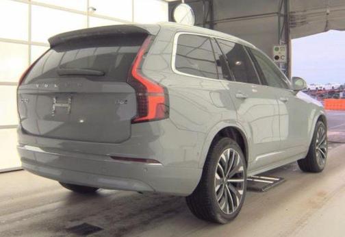 2025 Volvo XC90 B6 Plus 7-Seater