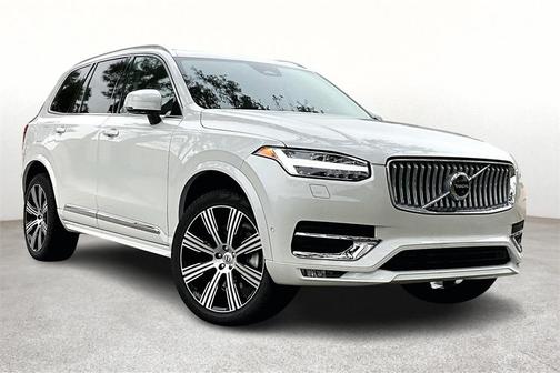 2025 Volvo XC90 B6 Ultra