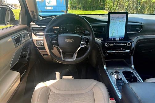 2022 Ford Explorer Platinum