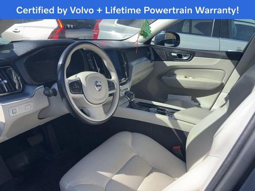 2020 Volvo XC60 T5 Momentum