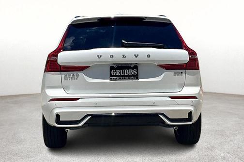 2025 Volvo XC60 B5 Core