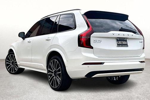 2026 Volvo XC90 B6 Ultra Dark Theme 7-Seater