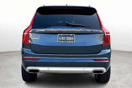 2018 Volvo XC90 T6 Momentum