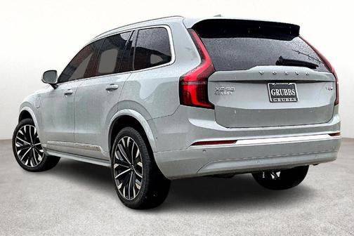 2025 Volvo XC90 Plug-In Hybrid T8 Plus 7-Seater