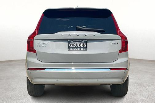 2025 Volvo XC90 B6 Plus 7-Seater