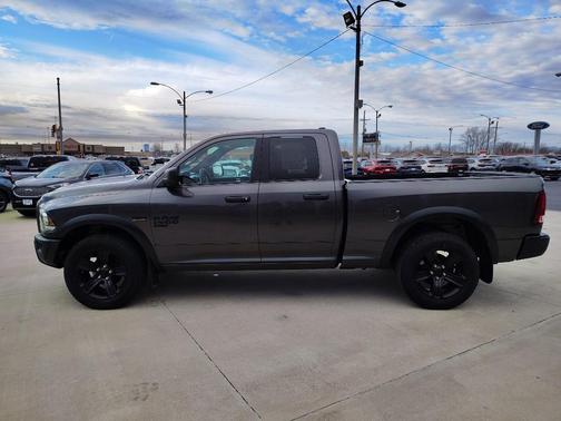 2022 RAM 1500 Classic Warlock Quad Cab 4x4 6'4' Box