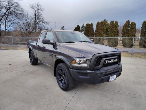 2022 RAM 1500 Classic Warlock Quad Cab 4x4 6'4' Box