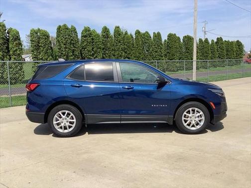2023 Chevrolet Equinox LS