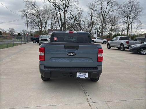 Azure Gray Metallic Tri-Coat 2026 Ford Maverick XLT