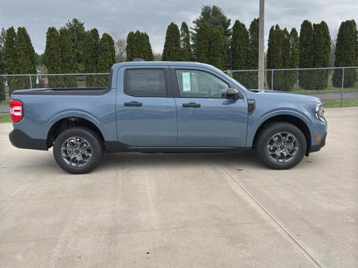 Azure Gray Metallic Tri-Coat 2026 Ford Maverick XLT