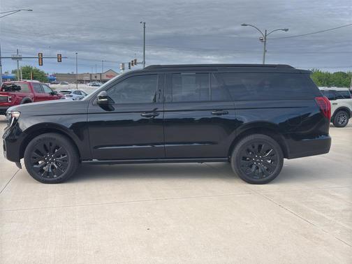 Agate Black Metallic 2025 Ford Expedition Max Platinum