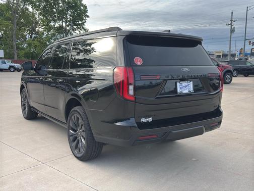 Agate Black Metallic 2025 Ford Expedition Max Platinum