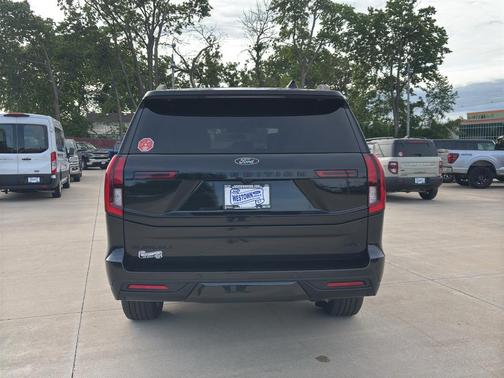 Agate Black Metallic 2025 Ford Expedition Max Platinum