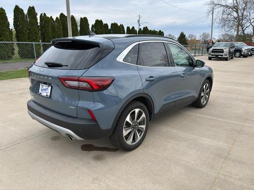 2025 Ford Escape Platinum