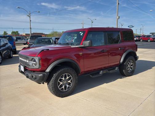 Ruby Red Metallic Tinted Clearcoat 2025 Ford Bronco Badlands