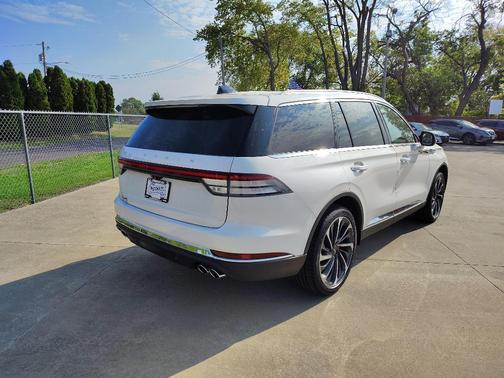 2025 Lincoln Aviator Reserve AWD