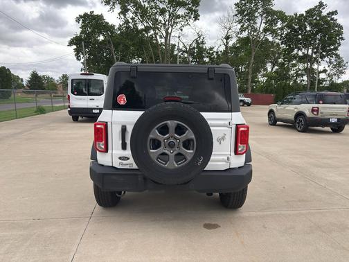 Oxford White 2025 Ford Bronco Big Bend