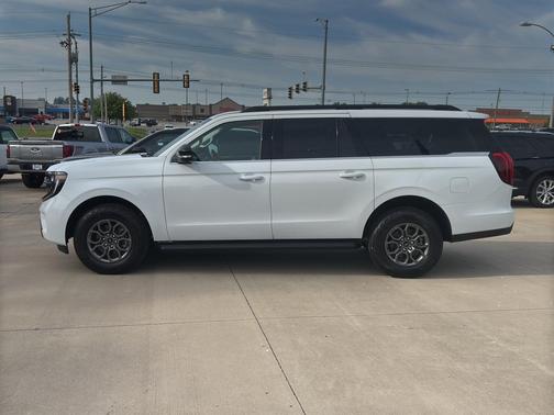 Oxford White 2026 Ford Expedition Max Active 4x4