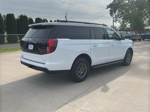 Oxford White 2026 Ford Expedition Max Active 4x4