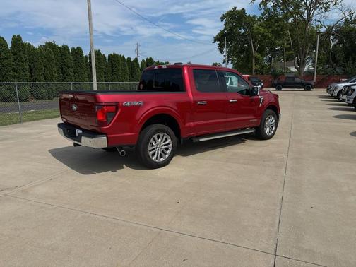 Rapid Red Metallic Tinted Clearcoat 2024 Ford F-150 XLT