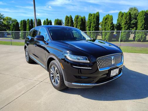 2023 Lincoln Nautilus Standard