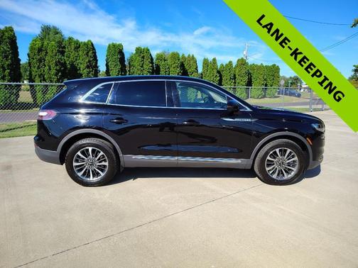 2023 Lincoln Nautilus Standard