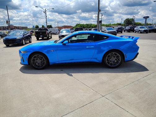 2025 Ford Mustang GT Premium
