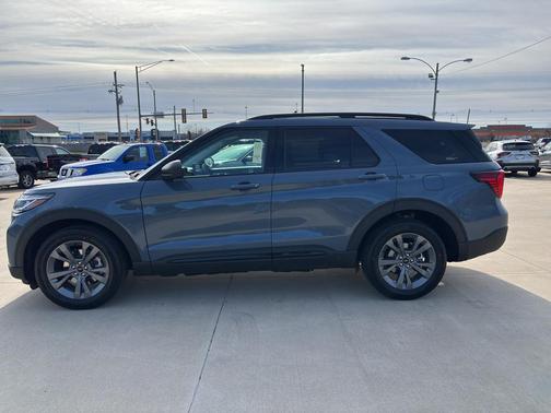 2026 Ford Explorer Active (200A)