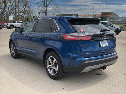 Atlas Blue Metallic 2024 Ford Edge SEL