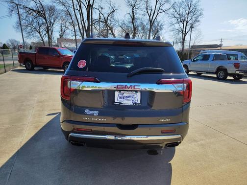 2020 GMC Acadia Denali