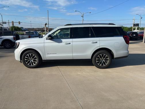 Space Silver Metallic 2025 Ford Expedition Platinum