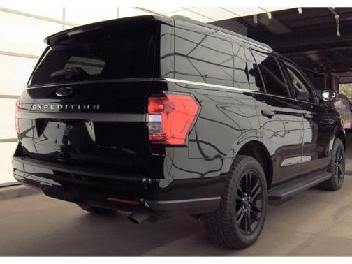 Agate Black Metallic 2024 Ford Expedition XLT