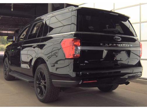 Agate Black Metallic 2024 Ford Expedition XLT